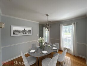 12311 Longmont Dr in Charlotte, NC - Building Photo - Building Photo