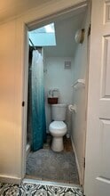 880 Commonwealth Ave in Los Angeles, CA - Building Photo - Building Photo