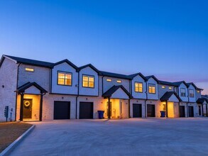 1174 Meadowhill Ln in Clarksville, TN - Building Photo - Building Photo