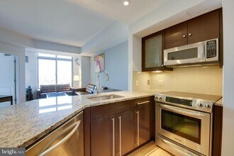 675 President St in Baltimore, MD - Building Photo - Building Photo