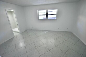 11540 NW 40th Ct in Coral Springs, FL - Building Photo - Building Photo