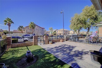 2120 Waterlily View St in Henderson, NV - Building Photo - Building Photo