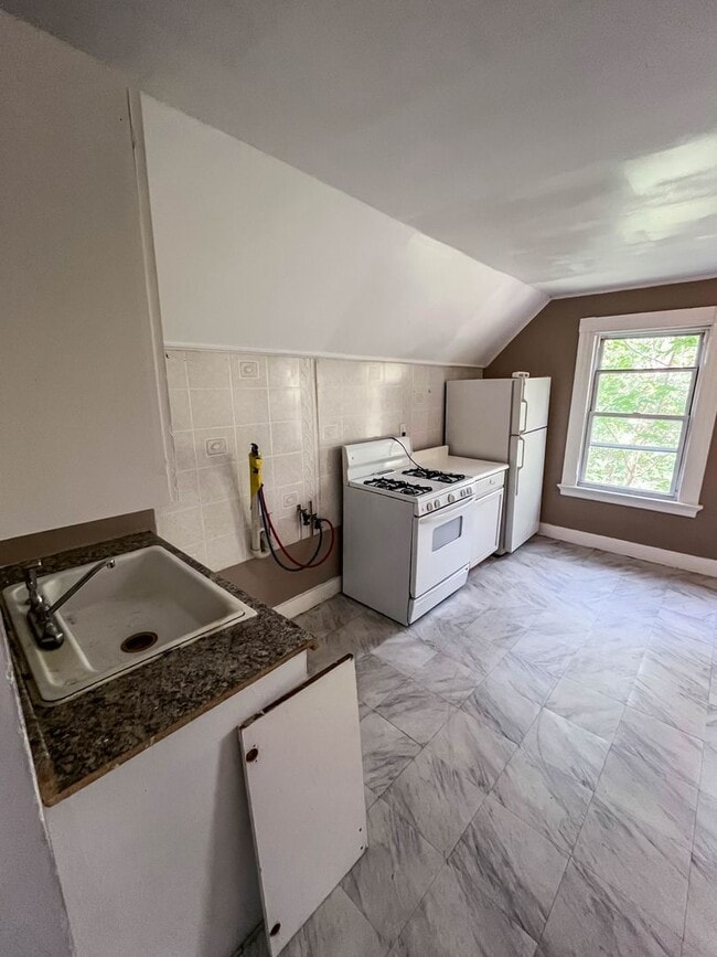 253 Orchard St in New Haven, CT - Foto de edificio - Building Photo