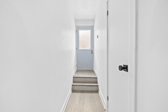 2068 Lincoln Av in Montréal, QC - Building Photo - Building Photo