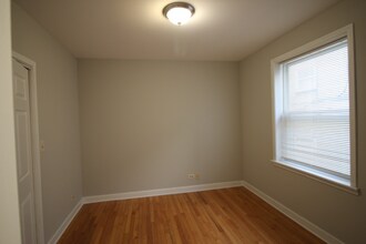 4252 N Keystone Ave in Chicago, IL - Building Photo - Building Photo