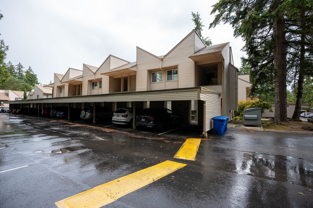 Wedgewood Condominiums in Bellevue, WA - Foto de edificio