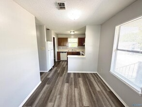 103 Jodi Dr in Madison, AL - Building Photo - Building Photo