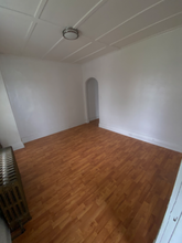 165 Frothingham Ave-Unit -B in Jeannette, PA - Foto de edificio - Building Photo