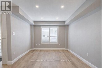 39 Robb Ln in Clarington, ON - Building Photo - Building Photo