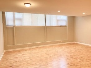 6125 N Clark St in Chicago, IL - Building Photo - Building Photo