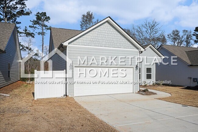 212 W L Miller Dr in Jackson, GA - Building Photo - Building Photo