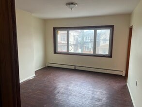 35 Washington St, Unit 2 in Harrison, NJ - Building Photo - Building Photo