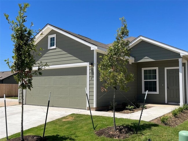 312 Freshwater Dr in Bastrop, TX - Building Photo - Building Photo