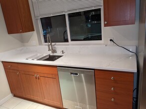14124 NE 181st Pl, Unit H203 in Woodinville, WA - Building Photo - Building Photo