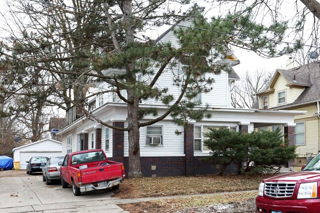 2808 Brattleboro Ave in Des Moines, IA - Foto de edificio - Building Photo