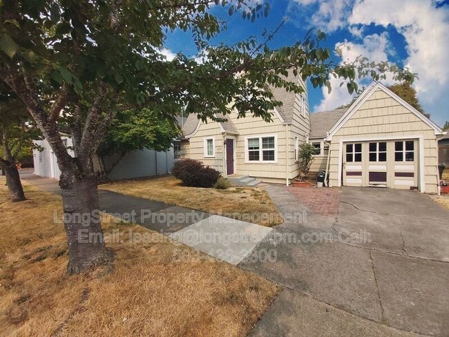 property at 1125-1112 SW A Ave