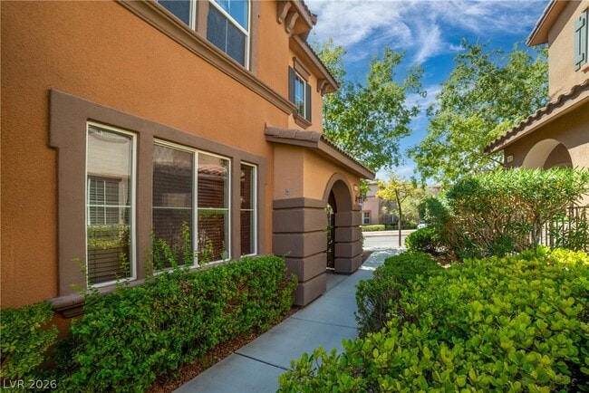 11404 Belmont Lake Dr in Las Vegas, NV - Building Photo - Building Photo