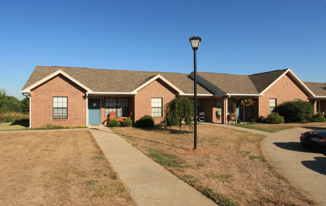 Fairground Place in Bedford, KY - Building Photo - Building Photo