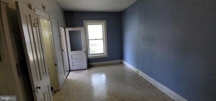 1327 Perkiomen Ave in Reading, PA - Building Photo - Building Photo
