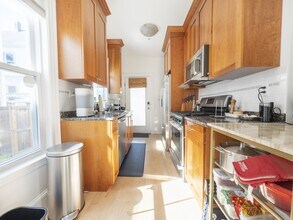 108 Albion St in Somerville, MA - Building Photo - Building Photo