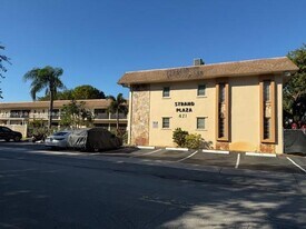 421 NE 1st St in Hallandale Beach, FL - Building Photo