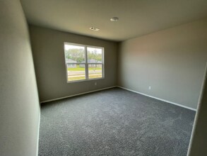1406 E Piedmont Ct in Siloam Springs, AR - Building Photo - Building Photo