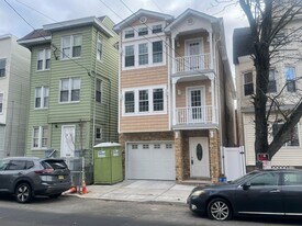 26 Stuyvesant Ave, Unit #2 in Newark, NJ - Building Photo
