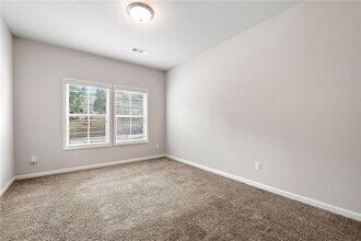 5959 Landers Loop in Fairburn, GA - Building Photo - Building Photo
