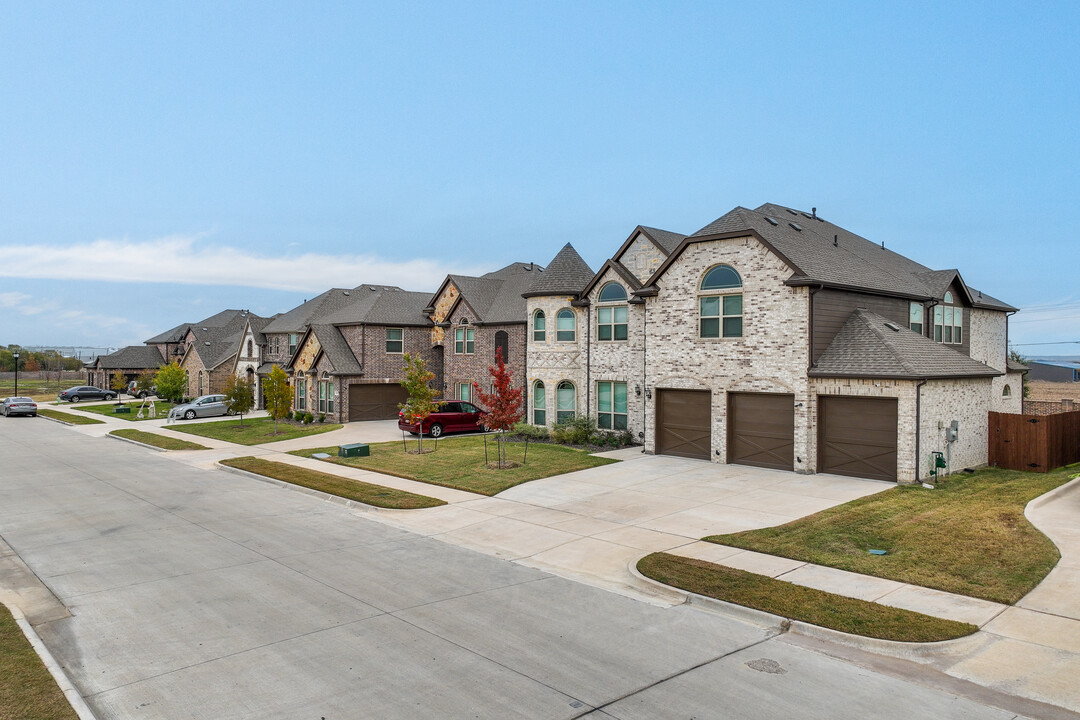 Birdsong in Mansfield, TX - Building Photo