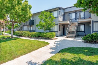 Five Coves Apartment Homes in Anaheim, CA - Building Photo - Building Photo