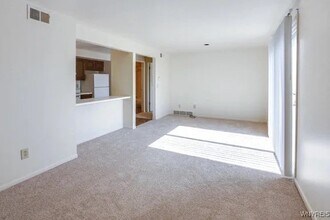 4327 Chestnut Ridge Rd in Buffalo, NY - Building Photo - Building Photo