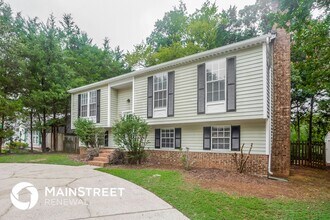 1931 Teresa Jill Dr in Charlotte, NC - Building Photo - Building Photo