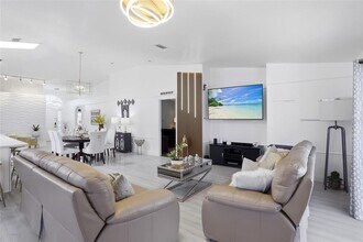 10608 Laxton St in Orlando, FL - Building Photo - Building Photo