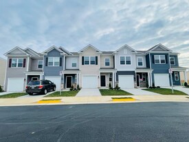 425 Tevis St in Winchester, VA - Building Photo