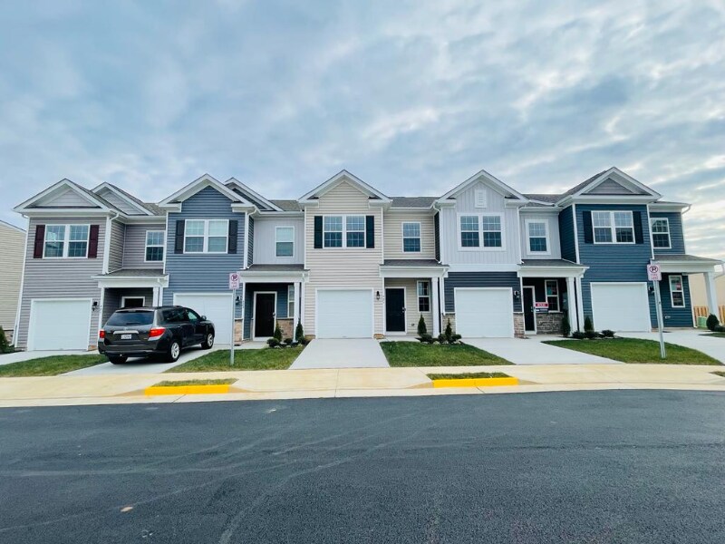 425 Tevis St in Winchester, VA - Foto de edificio