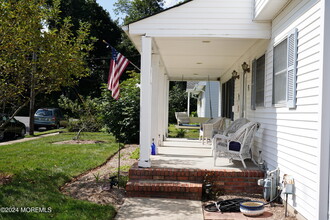 6 Gardners Ln in Manasquan, NJ - Foto de edificio - Building Photo