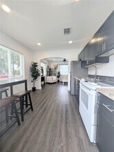 1108 N 19th Ave in Hollywood, FL - Building Photo - Building Photo