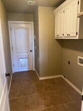 3013 Ridge Lake Blvd in Norman, OK - Building Photo - Building Photo