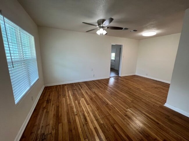 123 Colton Dr in San Antonio, TX - Building Photo - Building Photo