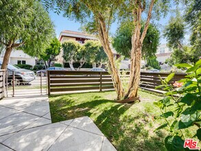 3971 Moore St in Los Angeles, CA - Building Photo - Building Photo