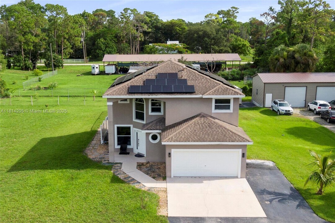 17125 35th Pl N in The Acreage, FL - Building Photo