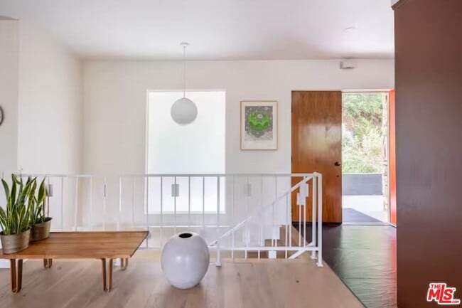 702 Cavanagh Rd in Glendale, CA - Building Photo - Building Photo