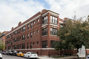 2319 N Kedzie Blvd in Chicago, IL - Building Photo