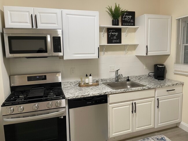 2843 Woodbrook Ave in Baltimore, MD - Building Photo - Building Photo