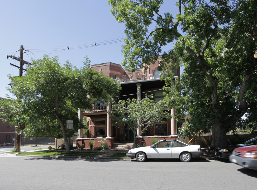 St. Cloud in Denver, CO - Building Photo