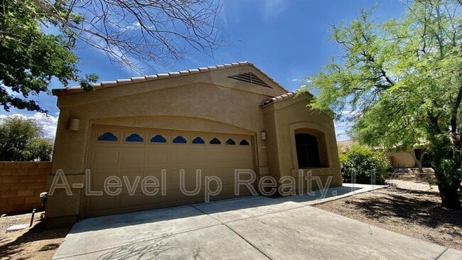 6839 W Brightwater Way in Tucson, AZ - Building Photo - Building Photo