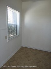 2457 Pierpont Blvd in Ventura, CA - Building Photo - Building Photo