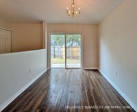 5712 English Oak Dr S in Jacksonville, FL - Building Photo - Building Photo