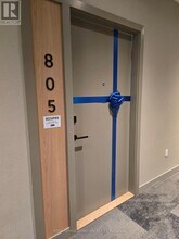 720 Whitlock Ave in Milton, ON - Building Photo - Building Photo