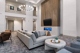 Hawthorne at Fairmont in La Porte, TX - Building Photo - Building Photo